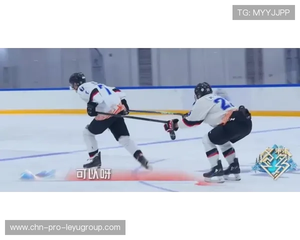 冰球少年化身“冰上御剑飞行”视频爆红